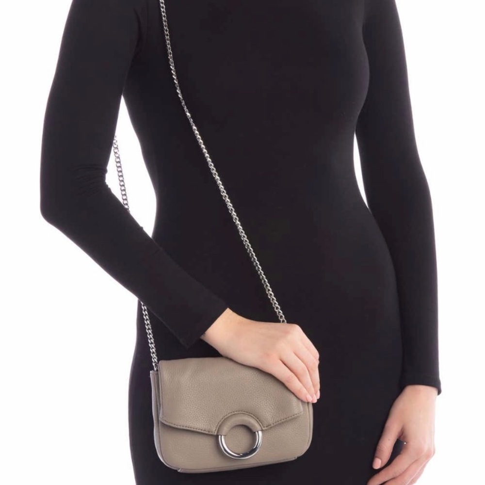 Authentic Vince Camuto pebbled leather chain Crosb - Picture 8 of 8